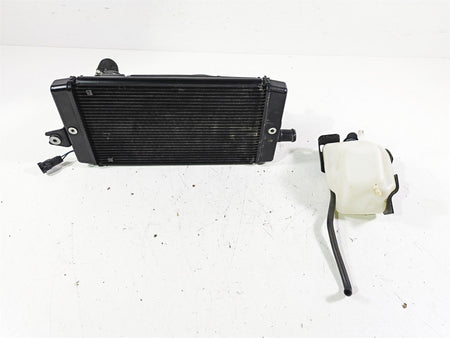 2020 Triumph Street Scrambler 900 Radiator Fan Reservoir Hoses Set T2101333 {{ shop.shopifyCountryName }} - Mototech271