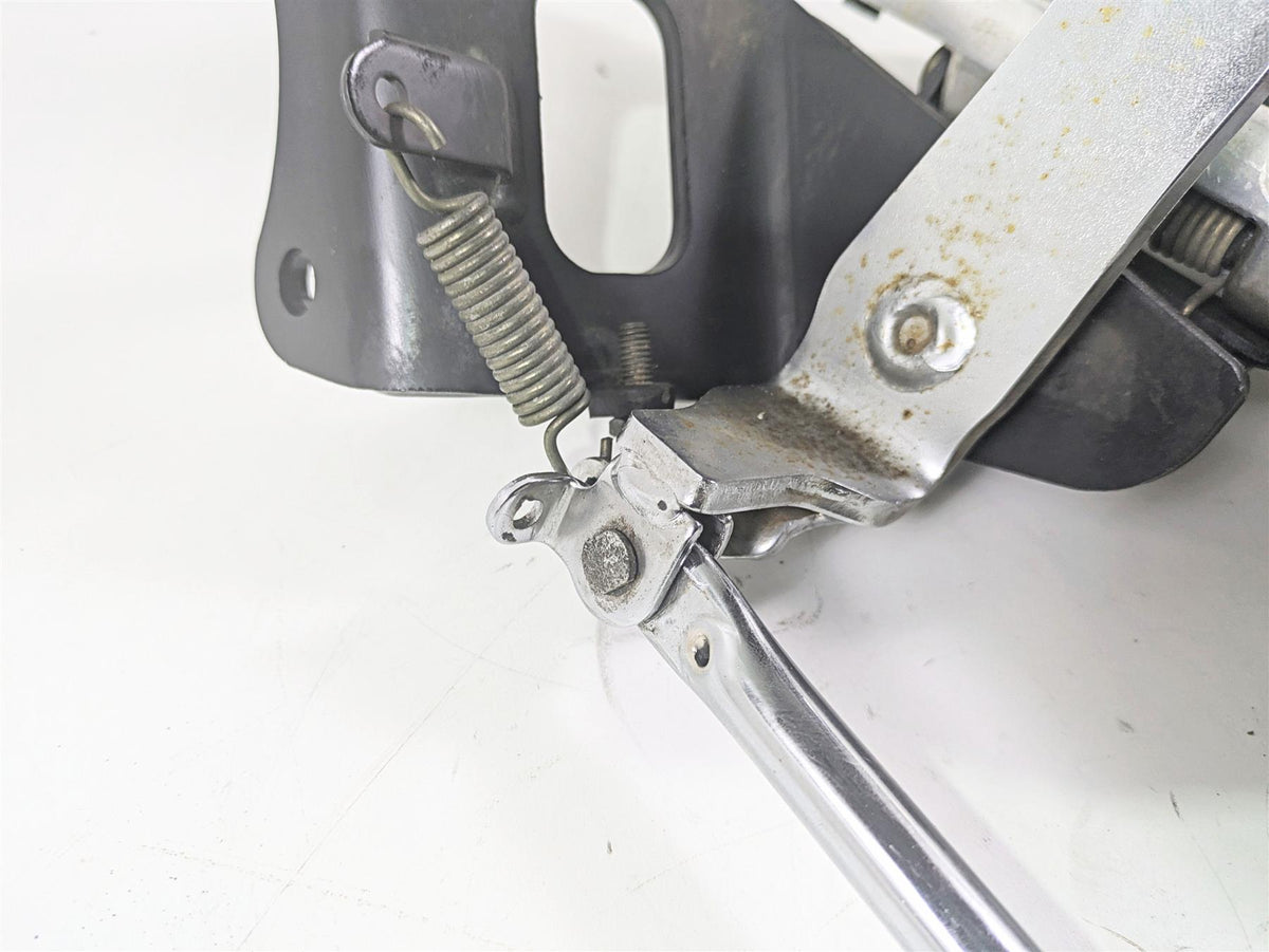 2006 Yamaha XVS650 V-Star Classic Right Floorboard & Brake Pedal 5BN-27420-00-00 {{ shop.shopifyCountryName }} - Mototech271