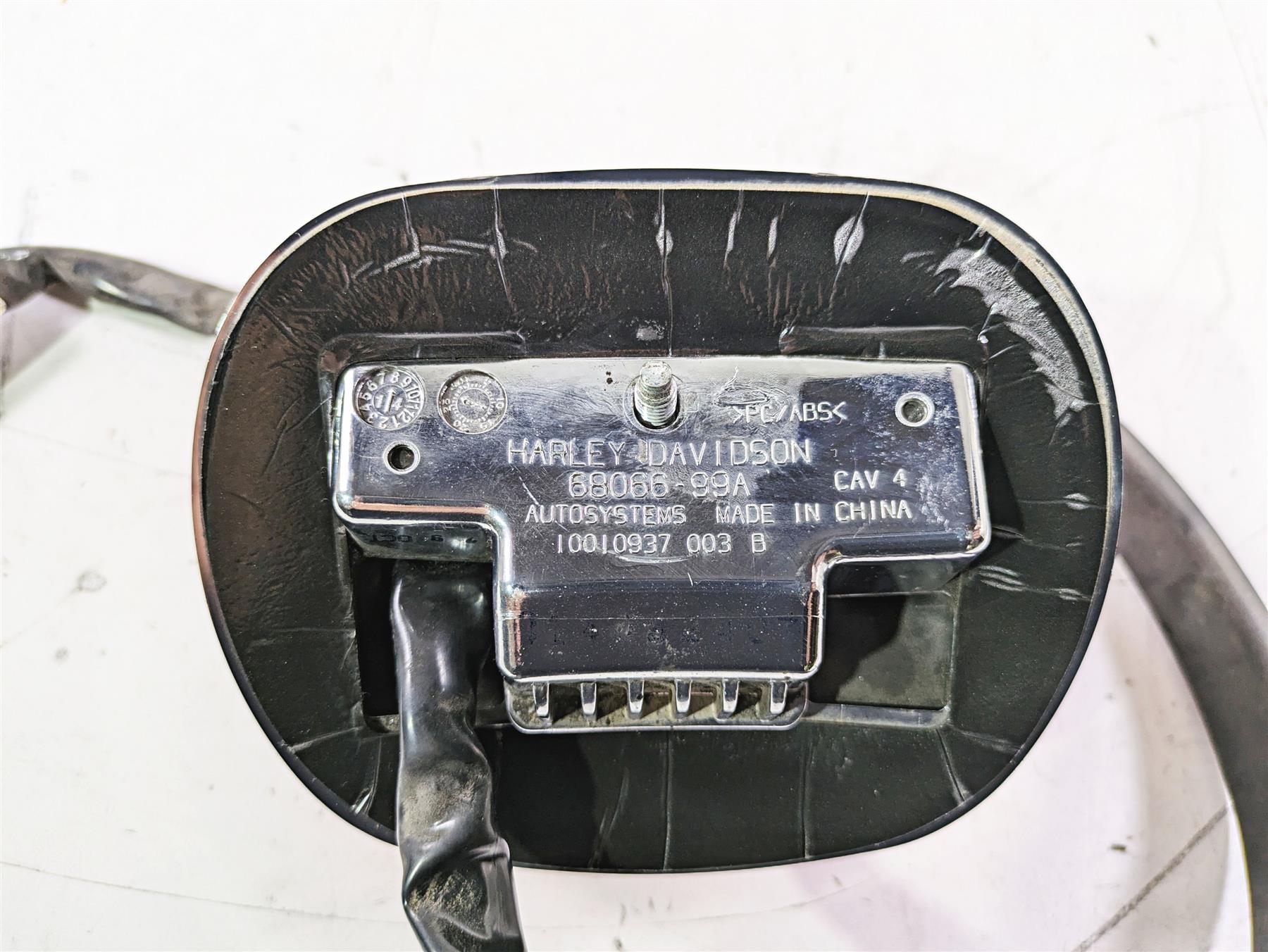 2015 Harley Touring FLHTKL E -Glide Low Taillight Brake Lamp & Wiring 68140-04 {{ shop.shopifyCountryName }} - Mototech271