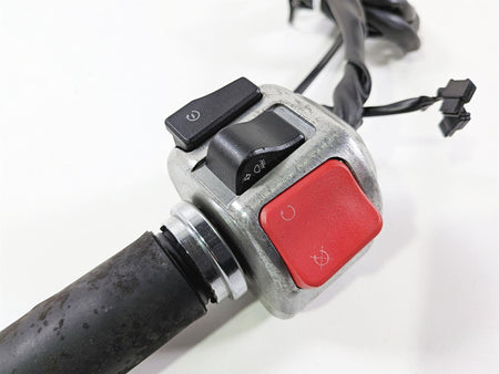 2012 Yamaha XV1900 Raider S Right Hand Control Switch Start 5C7-83973-10-00 {{ shop.shopifyCountryName }} - Mototech271