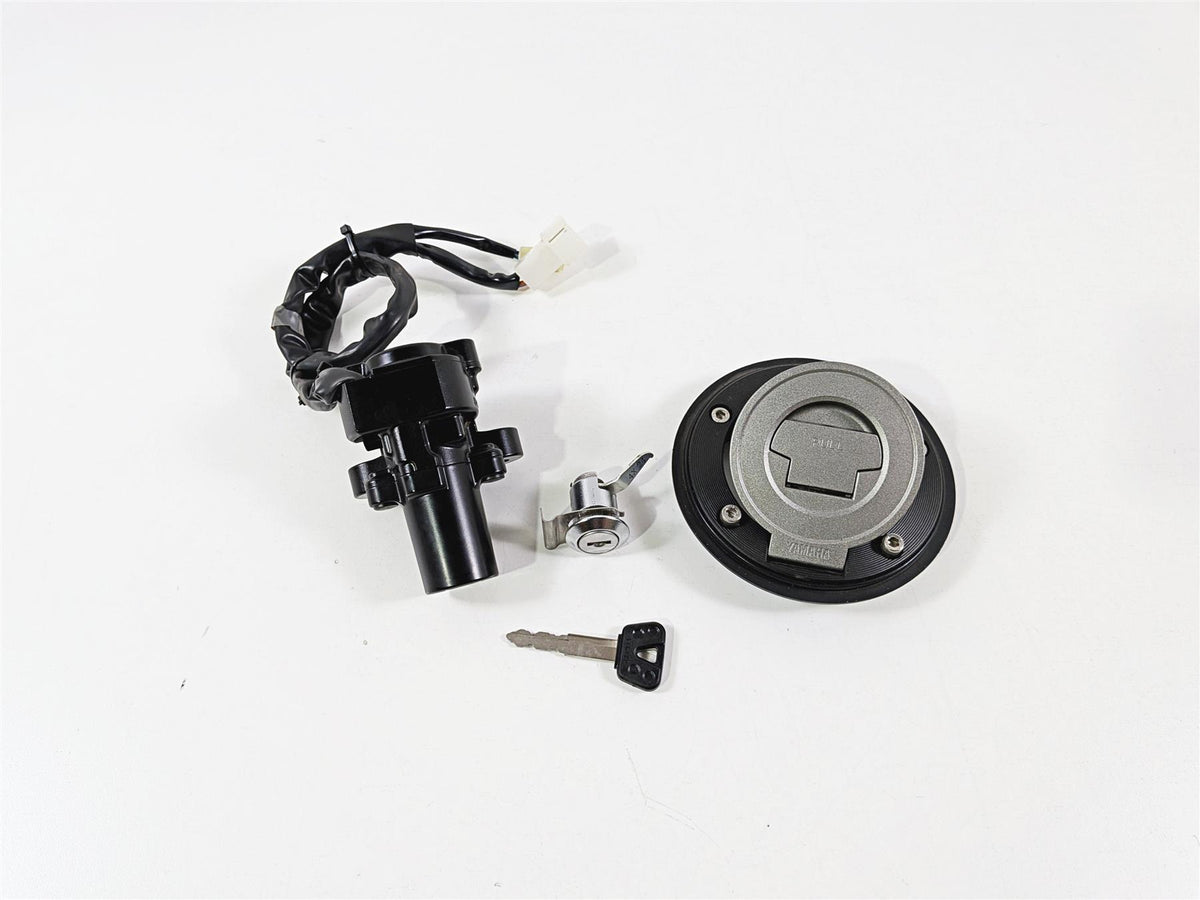 2025 Yamaha YZF R7 Ignition Switch Key Set Gas Cap Seat Lock BEB-82501-01-00 {{ shop.shopifyCountryName }} - Mototech271
