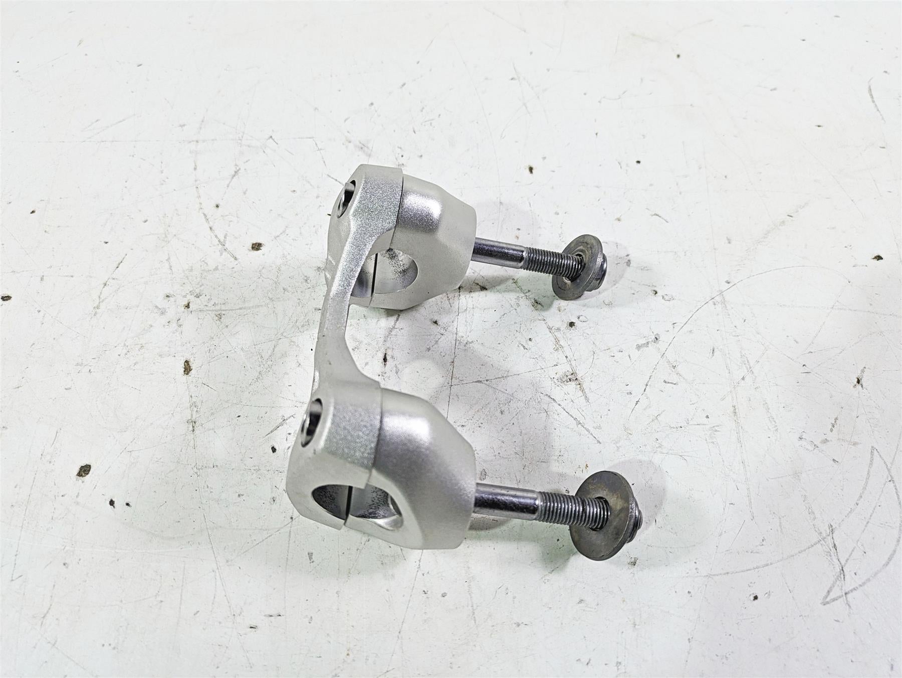 2023 Triumph Street Triple 765 RS Handlebar Mount Riser T2045876 {{ shop.shopifyCountryName }} - Mototech271