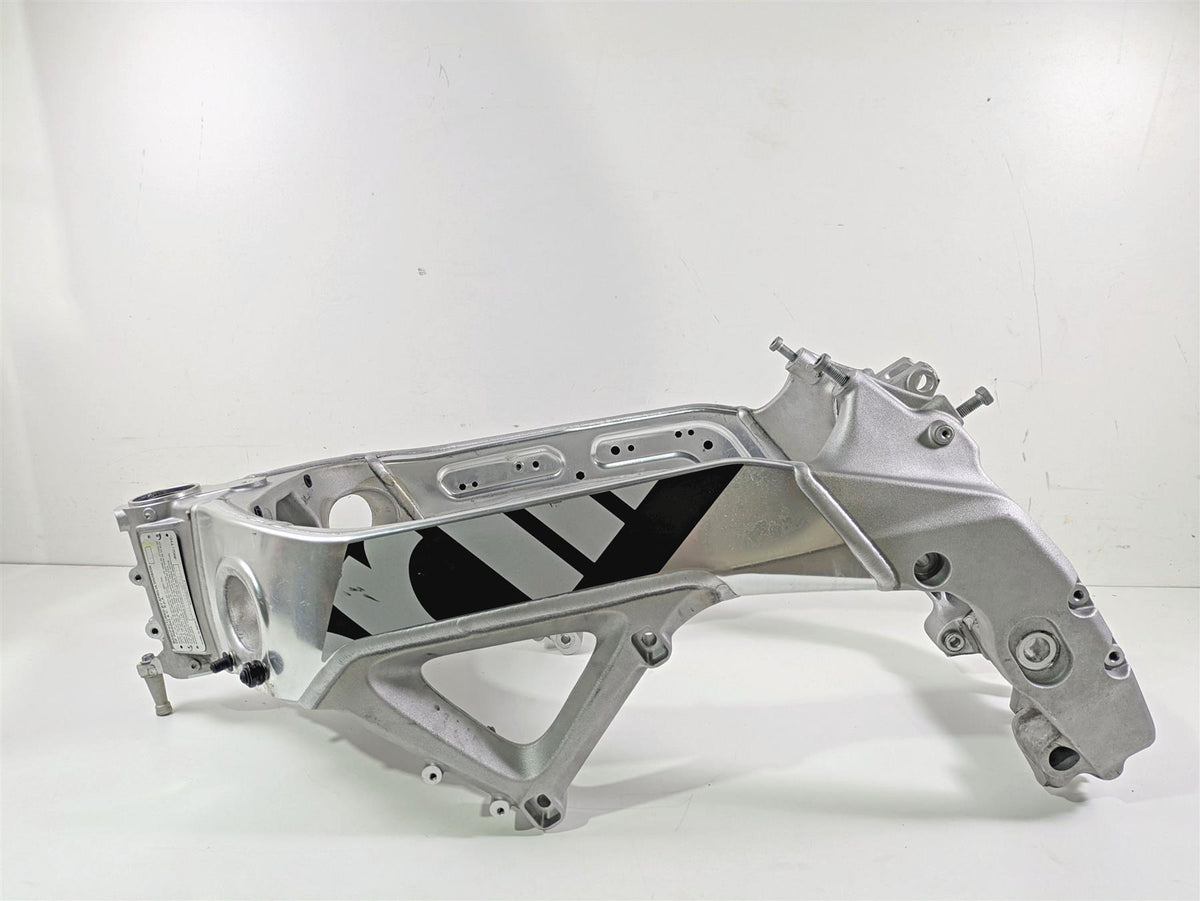 2017 Aprilia RSV 1100 Tuono V4 Factory Straight Main Frame Chassis With Salvage Tennessee Title 896962 {{ shop.shopifyCountryName }} - Mototech271