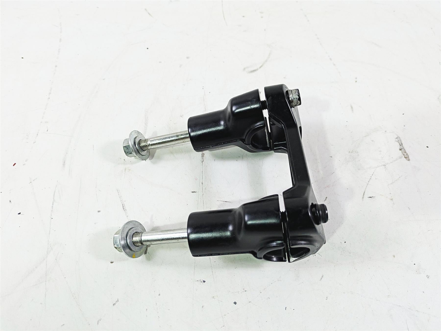 2018 Ducati Hypermotard 939 SP Handlebar Riser Holder Set 36011451AA {{ shop.shopifyCountryName }} - Mototech271