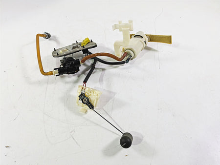 2008 Harley FLSTSB Cross Bones Fuel Gas Petrol Pump - Tested 75252-08 75284-08A {{ shop.shopifyCountryName }} - Mototech271