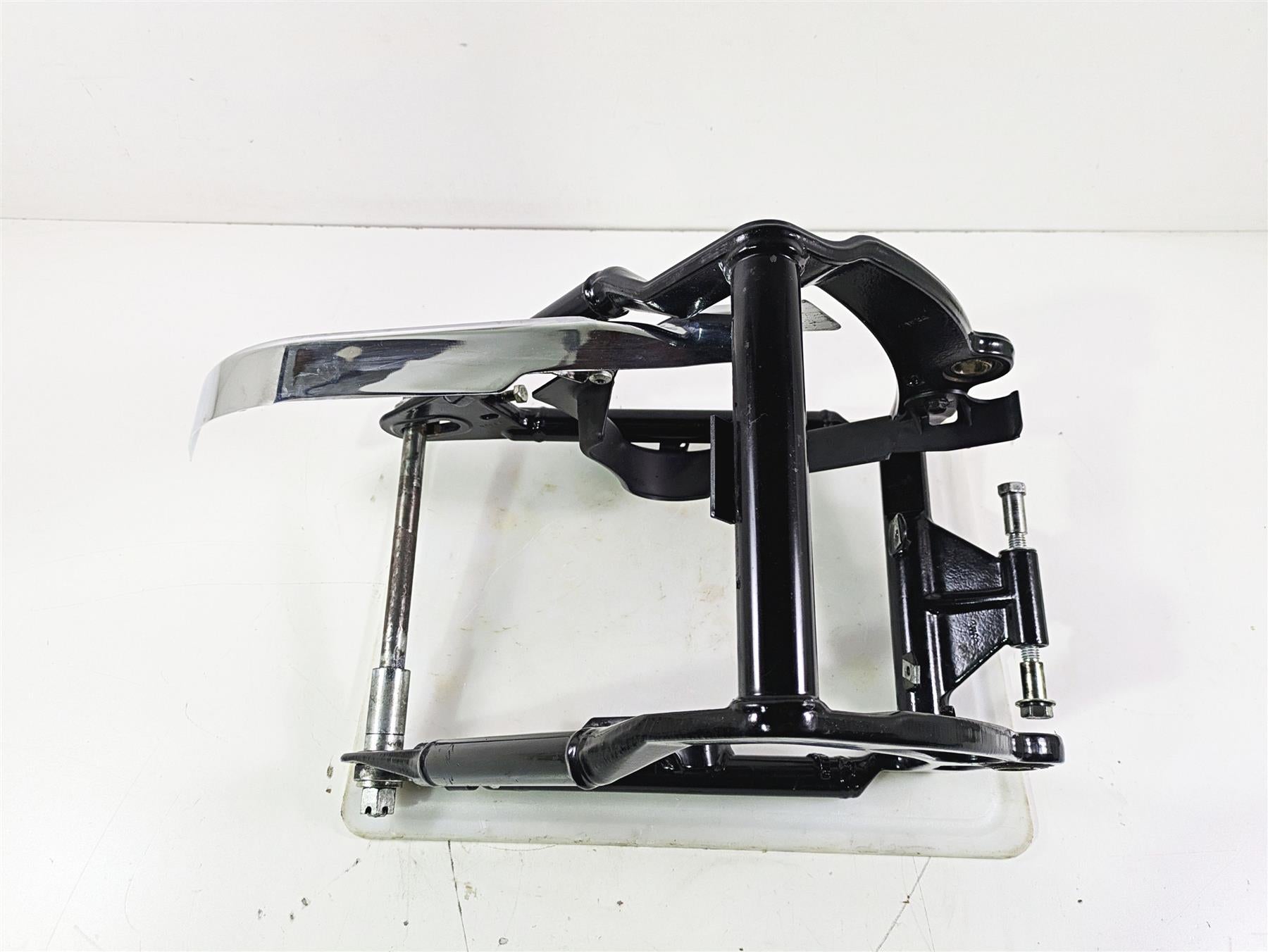 2004 Harley Softail FLSTF Fat Boy Rear Swingarm & Belt Covers 47573-00A {{ shop.shopifyCountryName }} - Mototech271