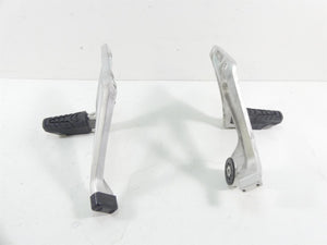 2015 BMW R1200RT K52 Rear Passenger Footpeg Foot Peg Set 46718534789 46718534790 | Mototech271