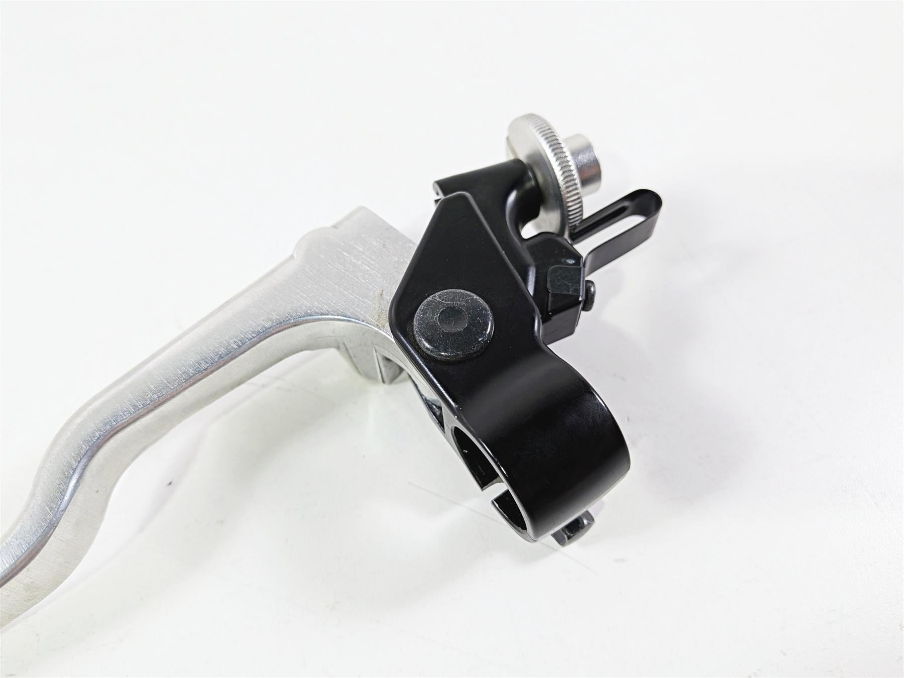 2025 Yamaha YZF R7 Nice Clutch Perch & Straight Lever 2C0-82910-02-00 {{ shop.shopifyCountryName }} - Mototech271