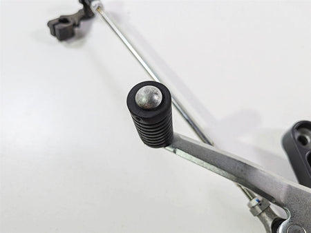 2025 Yamaha YZF R7 Nice Left Front Foot Peg & Shifter BEB-27442-00 BEB-18110-00 {{ shop.shopifyCountryName }} - Mototech271