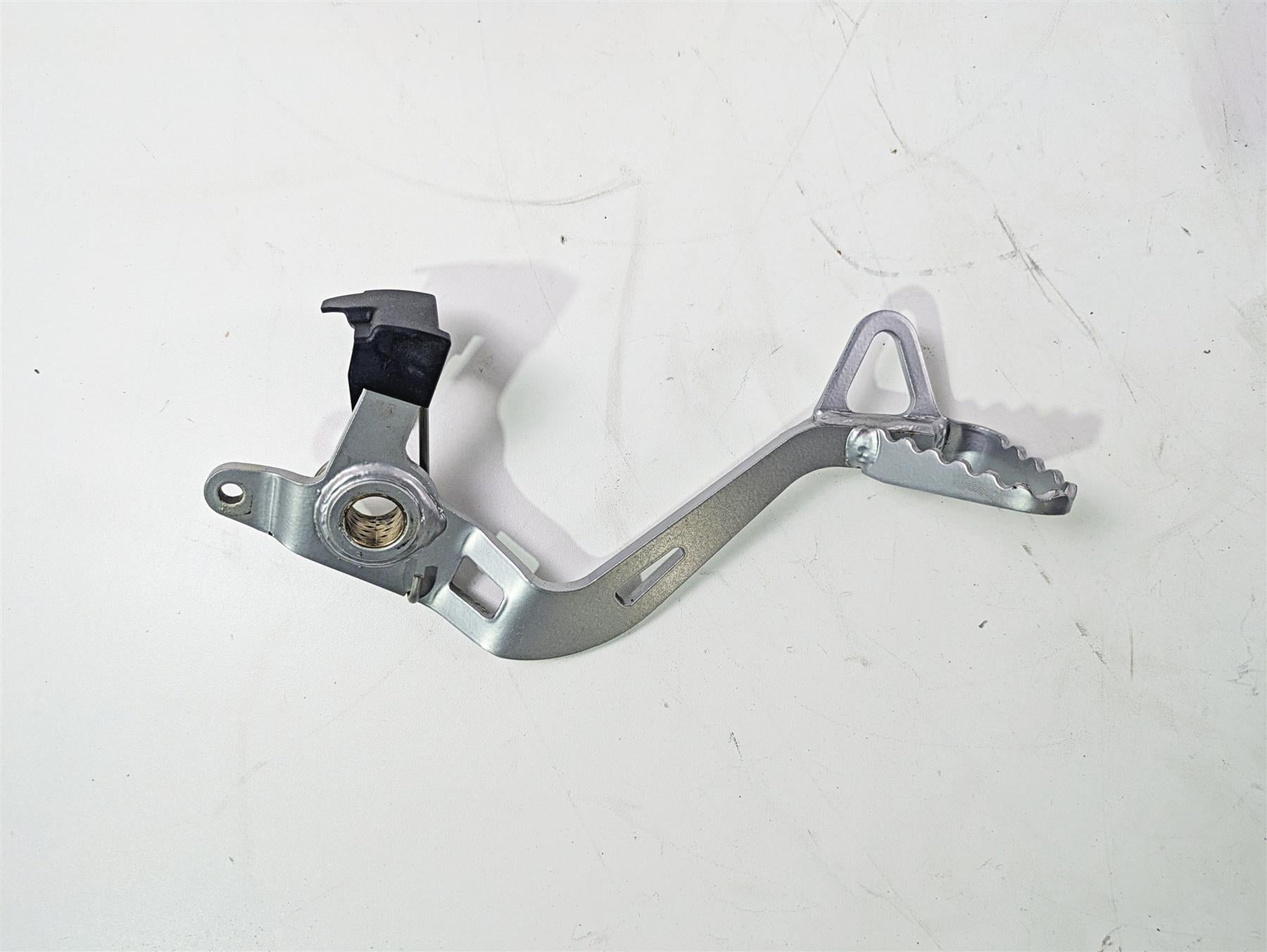 2010 BMW R1200GS K25 Rear Brake Lever Pedal 35217695901 {{ shop.shopifyCountryName }} - Mototech271