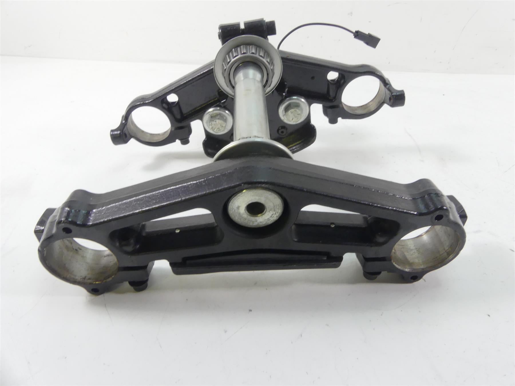 2014 Harley Touring FLHTK Electra Glide Triple Tree Clamp Set 41mm 45900091A {{ shop.shopifyCountryName }} - Mototech271