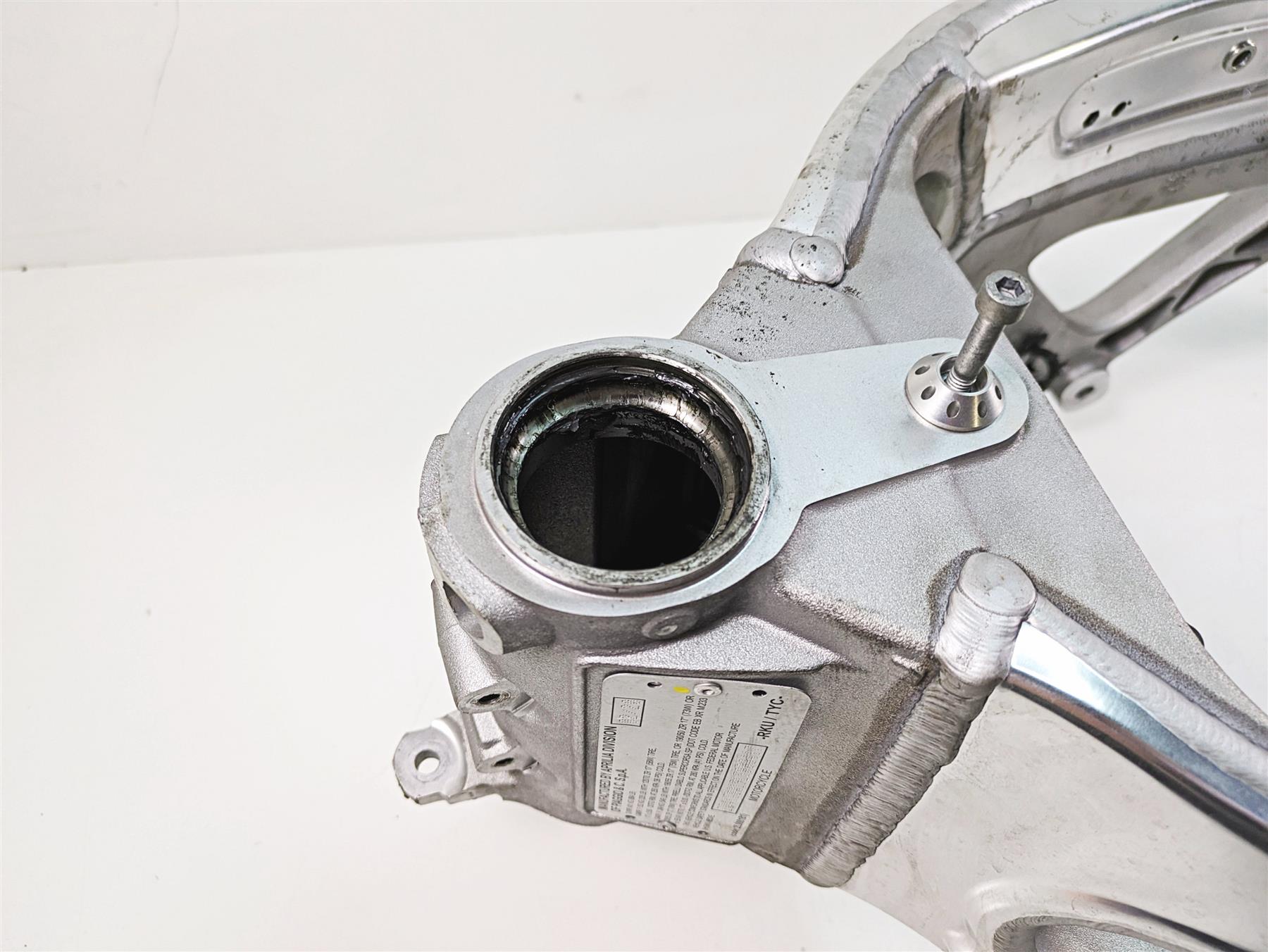 2020 Aprilia Tuono V4 Factory Straight Frame Chassis With Clear Texas Title 896962 {{ shop.shopifyCountryName }} - Mototech271