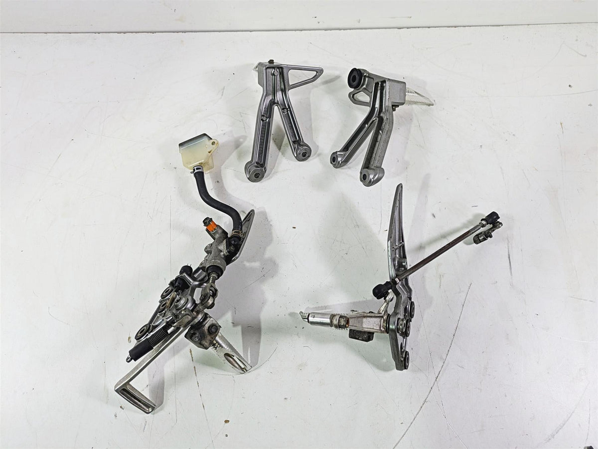 2003 Suzuki GSF1200 Bandit Foot Peg Rest + Shifter & Brake Lever Set 43511-26E02 {{ shop.shopifyCountryName }} - Mototech271