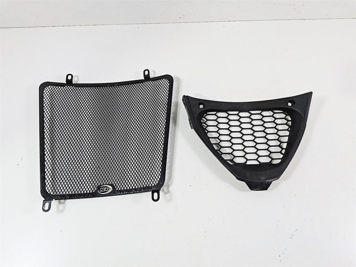 2018 Aprilia RSV4 RR R&G Radiator Grille Guard + Oem Pillar 858827 {{ shop.shopifyCountryName }} - Mototech271