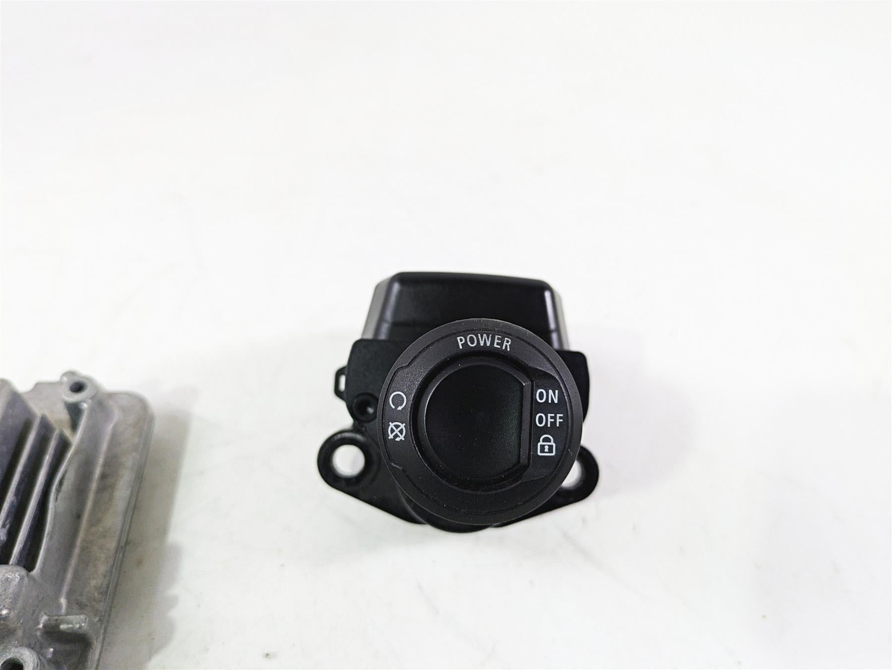 2021 BMW R1250GS K51 Adv Cdi Ecm Ignition Switch Key Set 66127108713 13619457511 {{ shop.shopifyCountryName }} - Mototech271