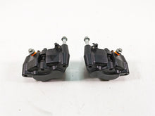 Load image into Gallery viewer, 2009 Harley FXDF Dyna Fat Bob Front Brake Caliper Set 44046-08 44487-08 | Mototech271
