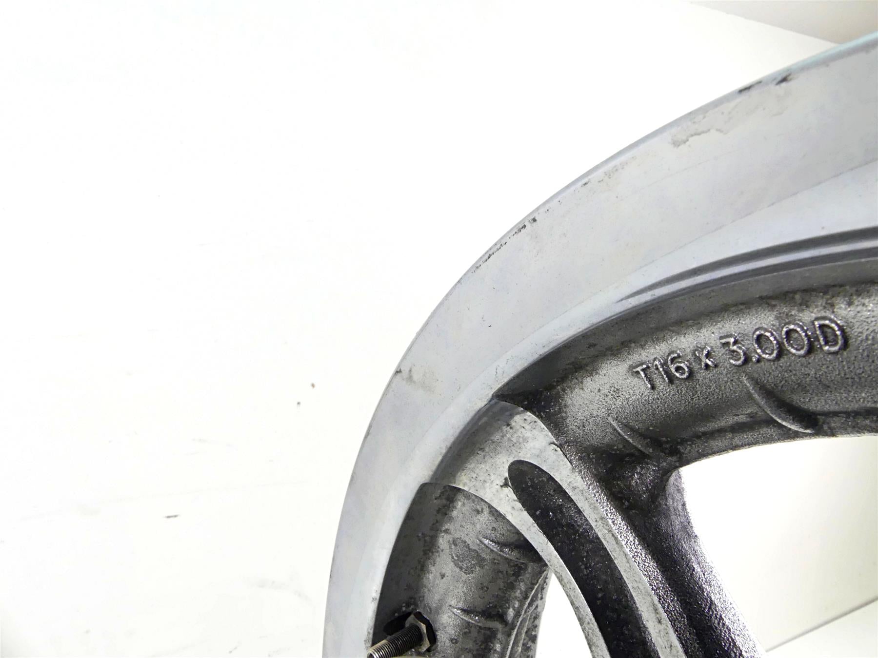 2006 Harley Touring FLHTCU SE E-Glide Straight 16x3 Rear Wheel Rim 43932-02 {{ shop.shopifyCountryName }} - Mototech271