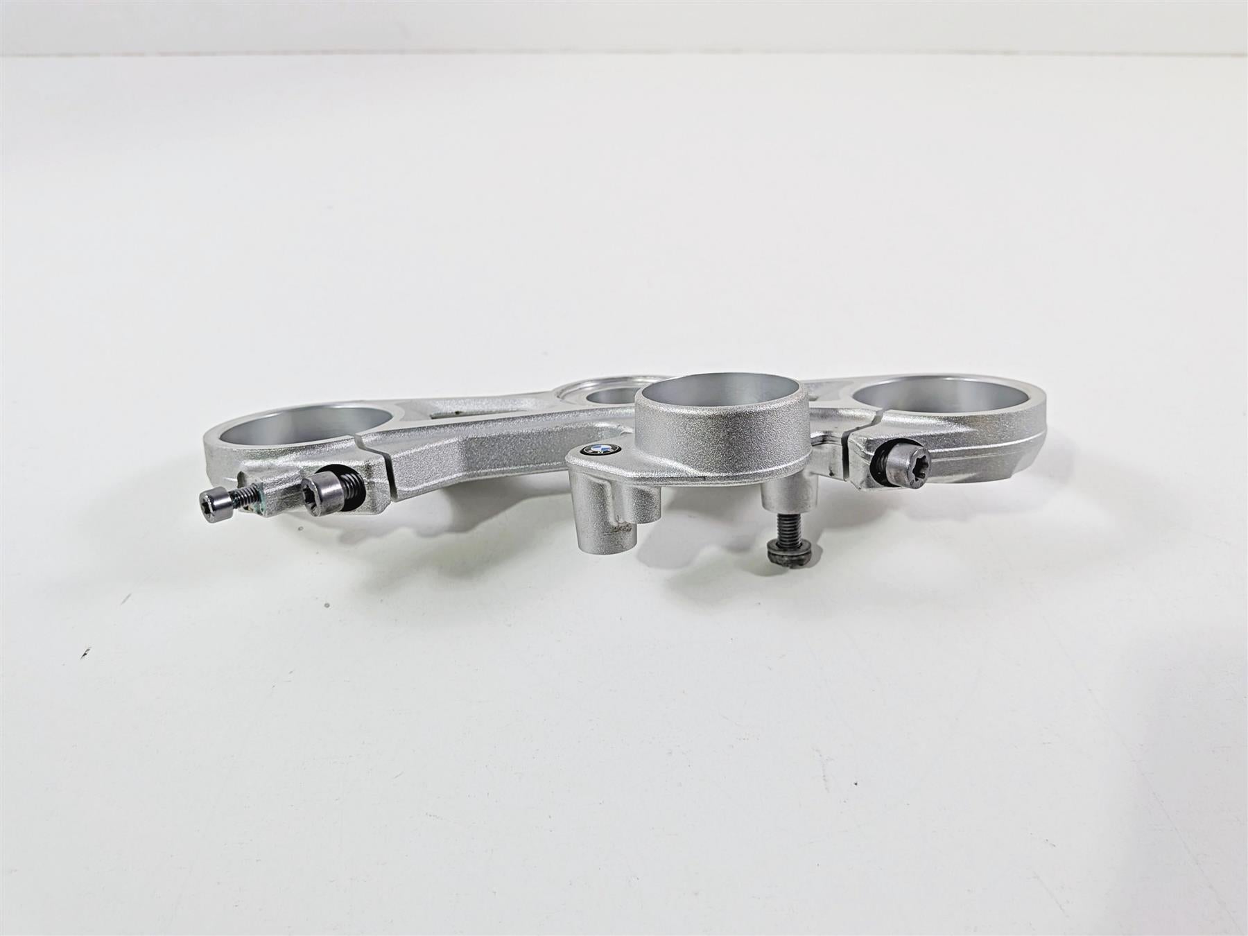 2017 BMW S1000RR K46 Upper Triple Tree Steering Clamp 31428549498 {{ shop.shopifyCountryName }} - Mototech271