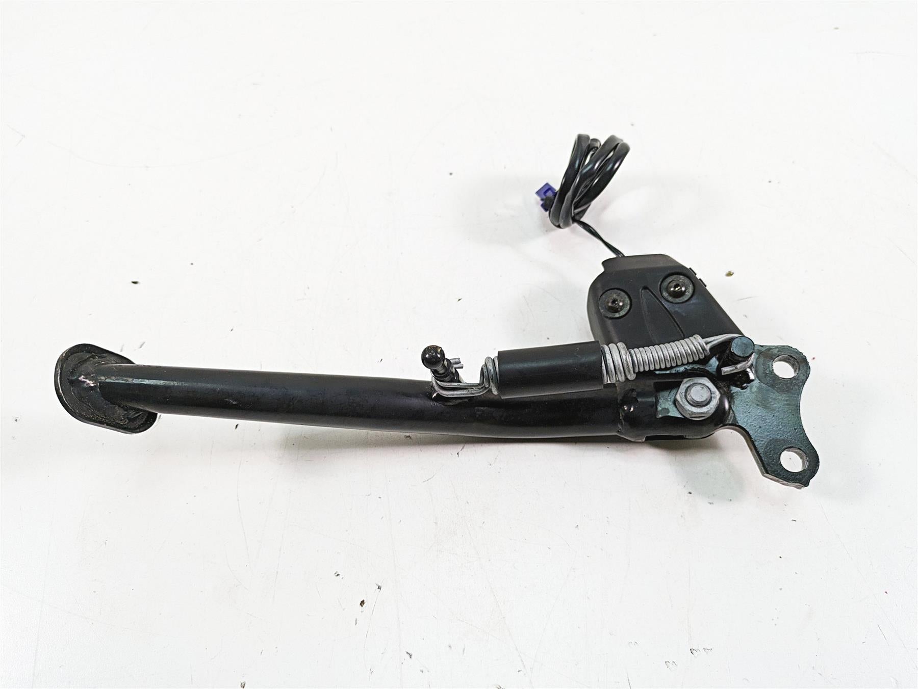 2020 Aprilia Tuono V4 Factory Side Kickstand Kick Stand & Switch 2B003283 {{ shop.shopifyCountryName }} - Mototech271