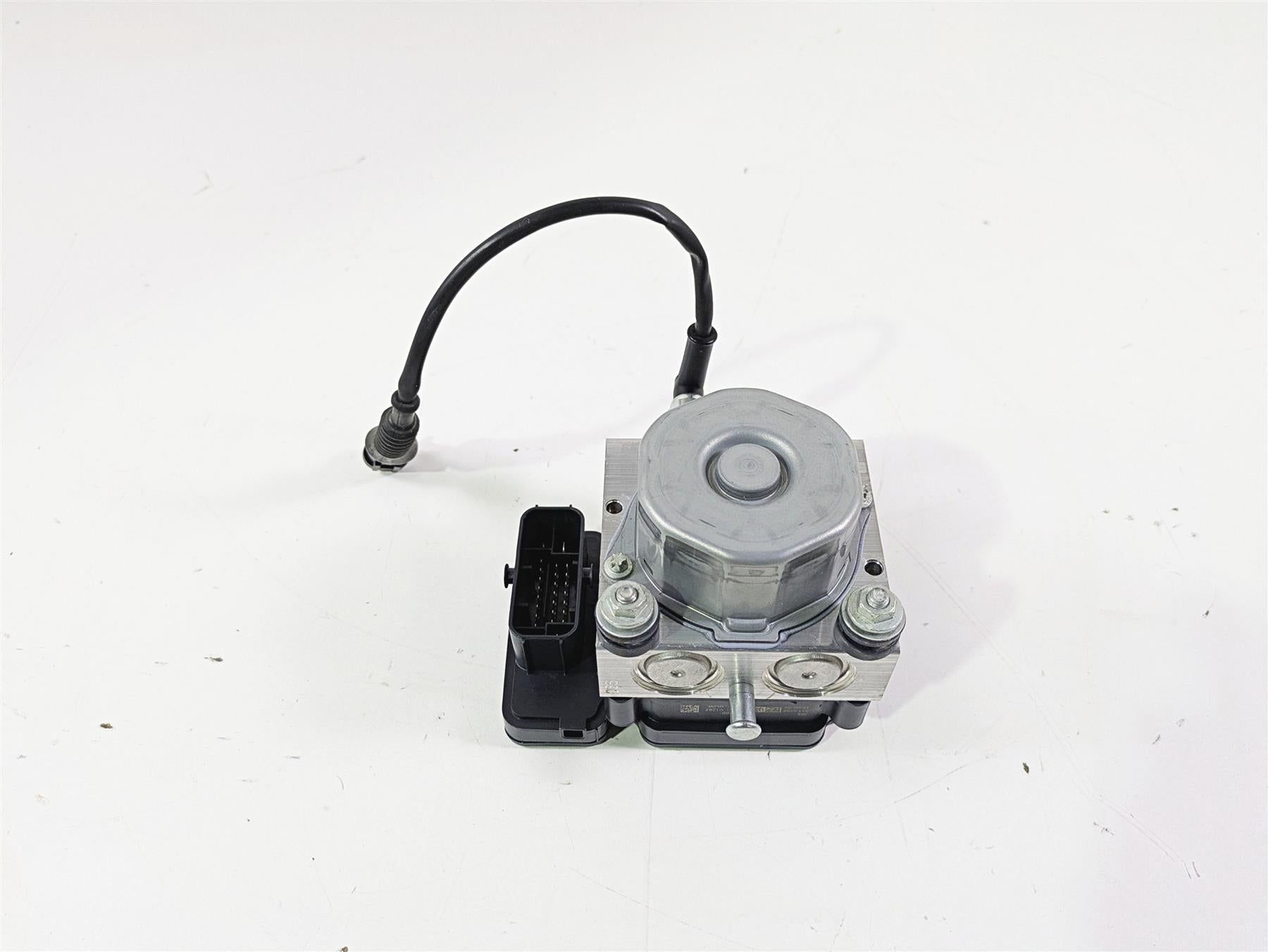 2018 KTM 1290 Super Adv S Abs Brake Pump Module Unit 60742031144 {{ shop.shopifyCountryName }} - Mototech271