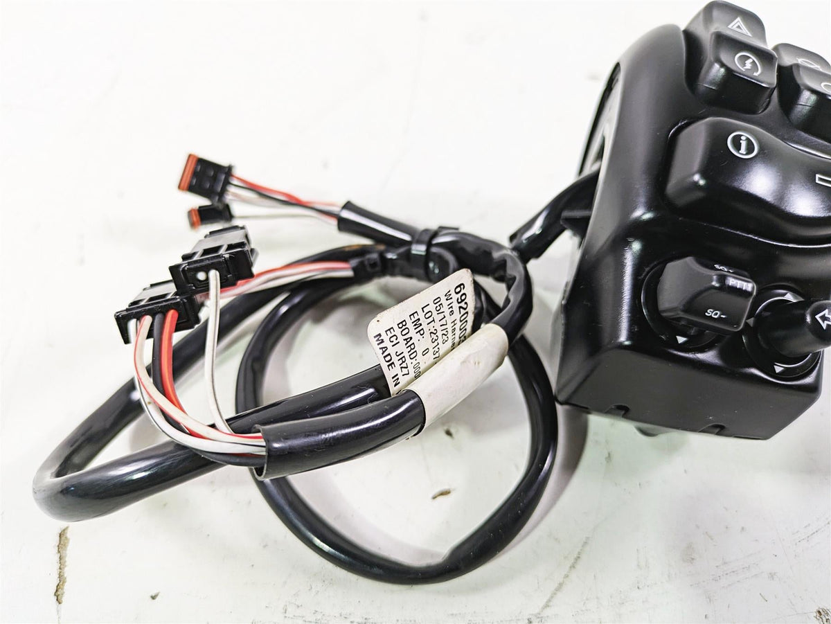 2016 Harley Touring FLTRX Road Glide Right Hand Control Switch 71500129C {{ shop.shopifyCountryName }} - Mototech271