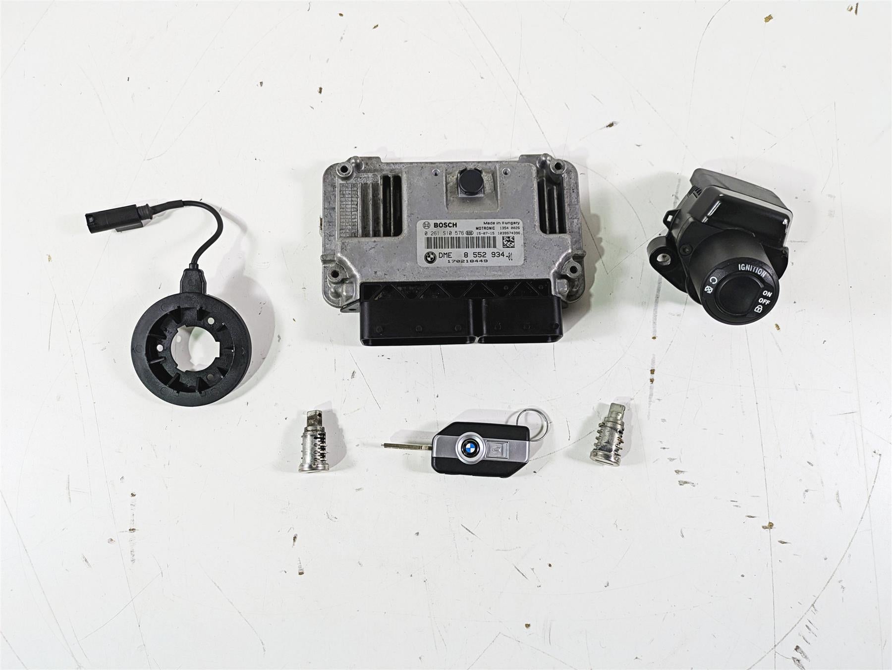 2016 BMW R1200GS GSW K50 Cdi Ecm Ignition Handsfree Switch Key Lock Set 8552934 {{ shop.shopifyCountryName }} - Mototech271