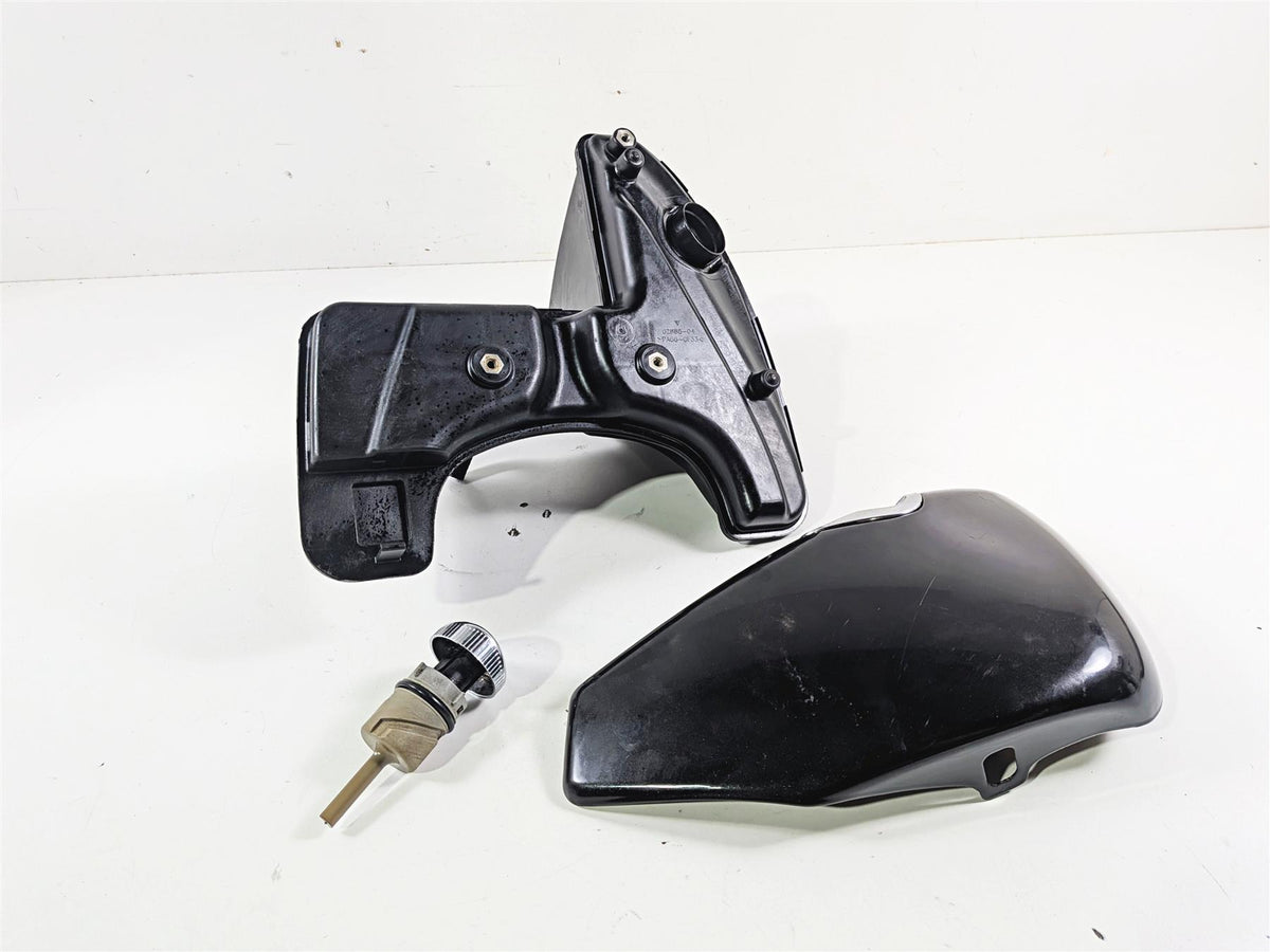 2006 Harley Sportster XL1200 C Oil Tank Reservoir & Dipstick 62888-04B {{ shop.shopifyCountryName }} - Mototech271