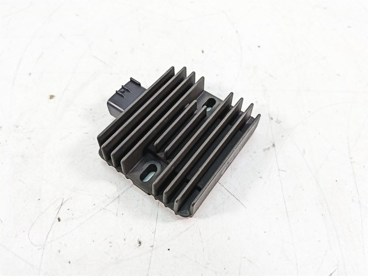 2013 MV Agusta F3 675 ERA Rectifier Voltage Regulator SH678KA 8000B3206 {{ shop.shopifyCountryName }} - Mototech271