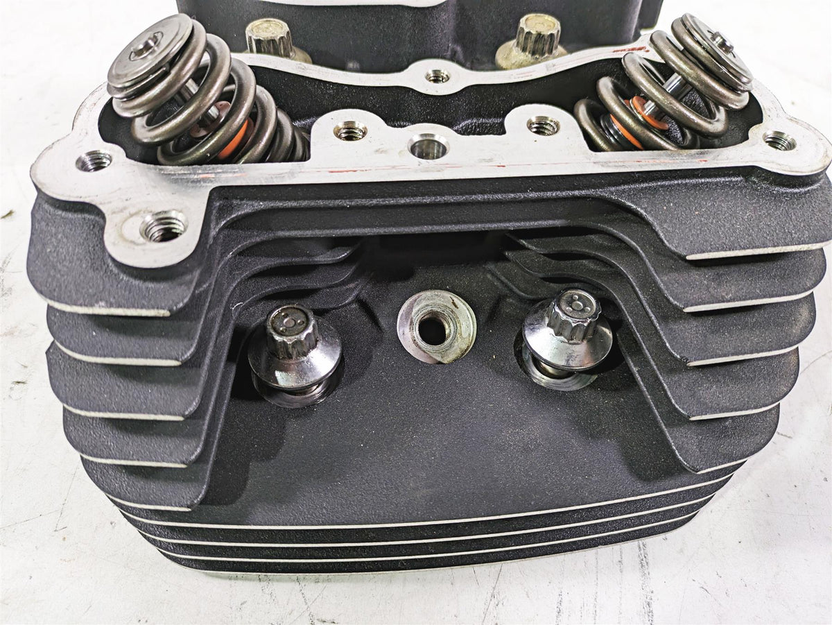 2015 Harley Touring FLHXS Street Glide Rear Cylinder Head Cylinderhead 17729-08 {{ shop.shopifyCountryName }} - Mototech271