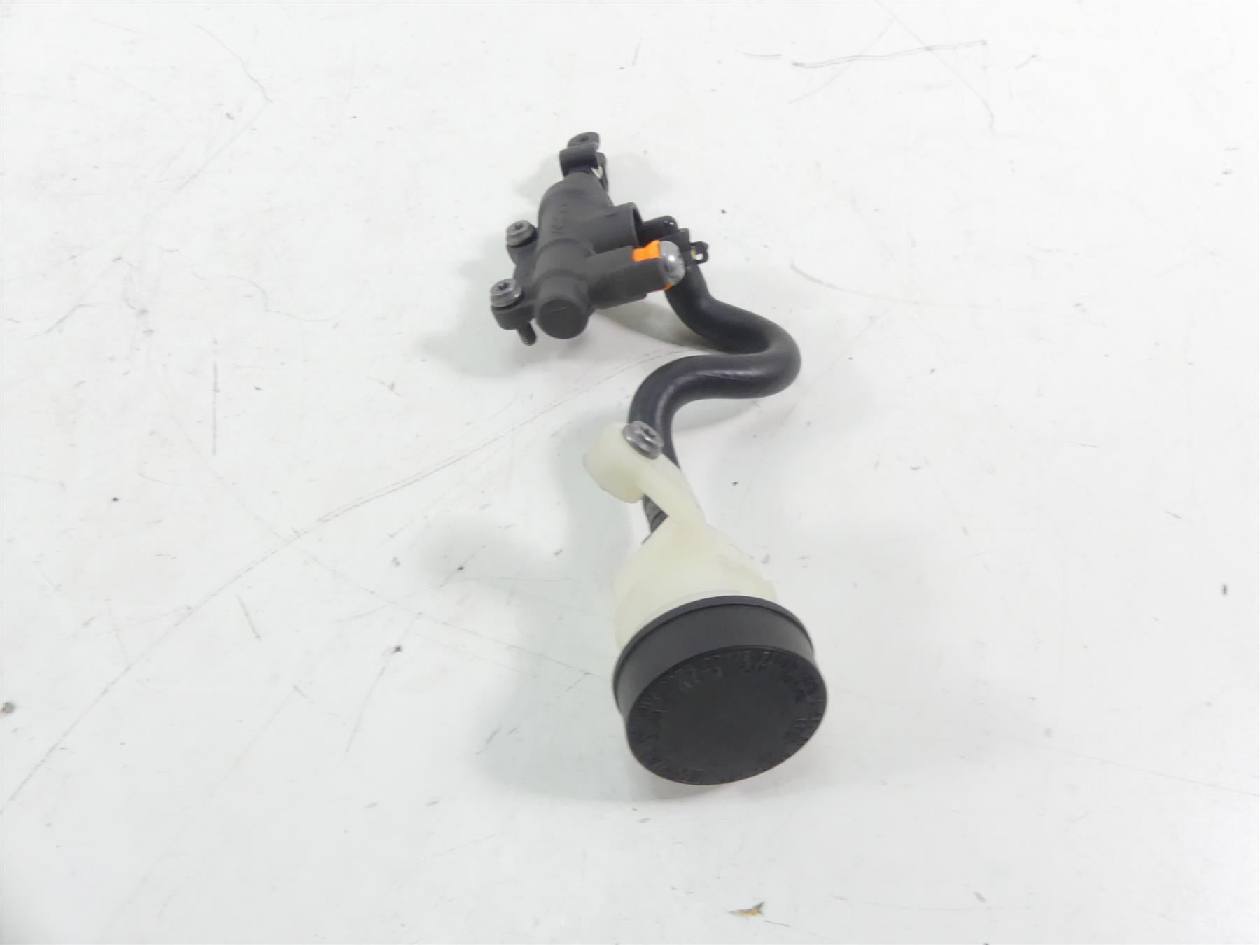 2017 BMW R1200RT K52 Rear 1/2" Nissin Brake Master Cylinder 34318522398 {{ shop.shopifyCountryName }} - Mototech271