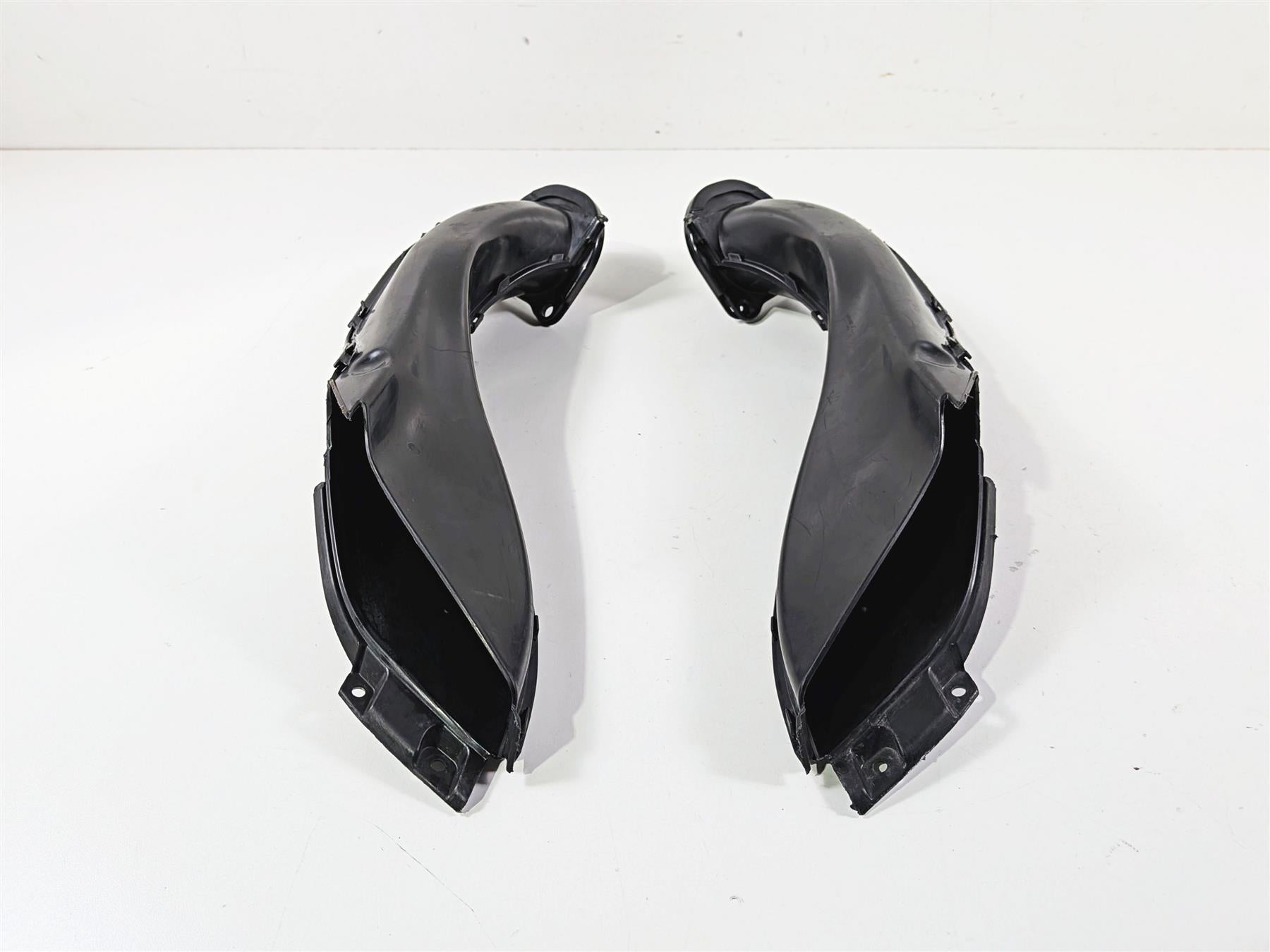 2018 Aprilia RSV4 RR Air Intake Scoop Ram Set 2B001921 858818 2B001922 858907 {{ shop.shopifyCountryName }} - Mototech271