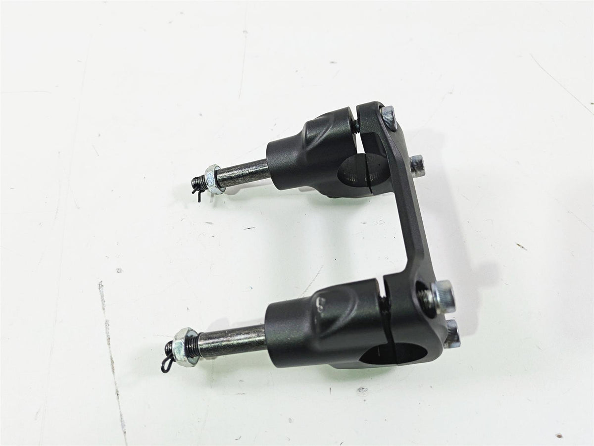 2022 Kawasaki ZR900RS Cafe Handlebar Riser Holder Mount Set 46012-0382-18R {{ shop.shopifyCountryName }} - Mototech271