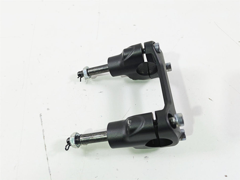 2022 Kawasaki ZR900RS Cafe Handlebar Riser Holder Mount Set 46012-0382-18R {{ shop.shopifyCountryName }} - Mototech271