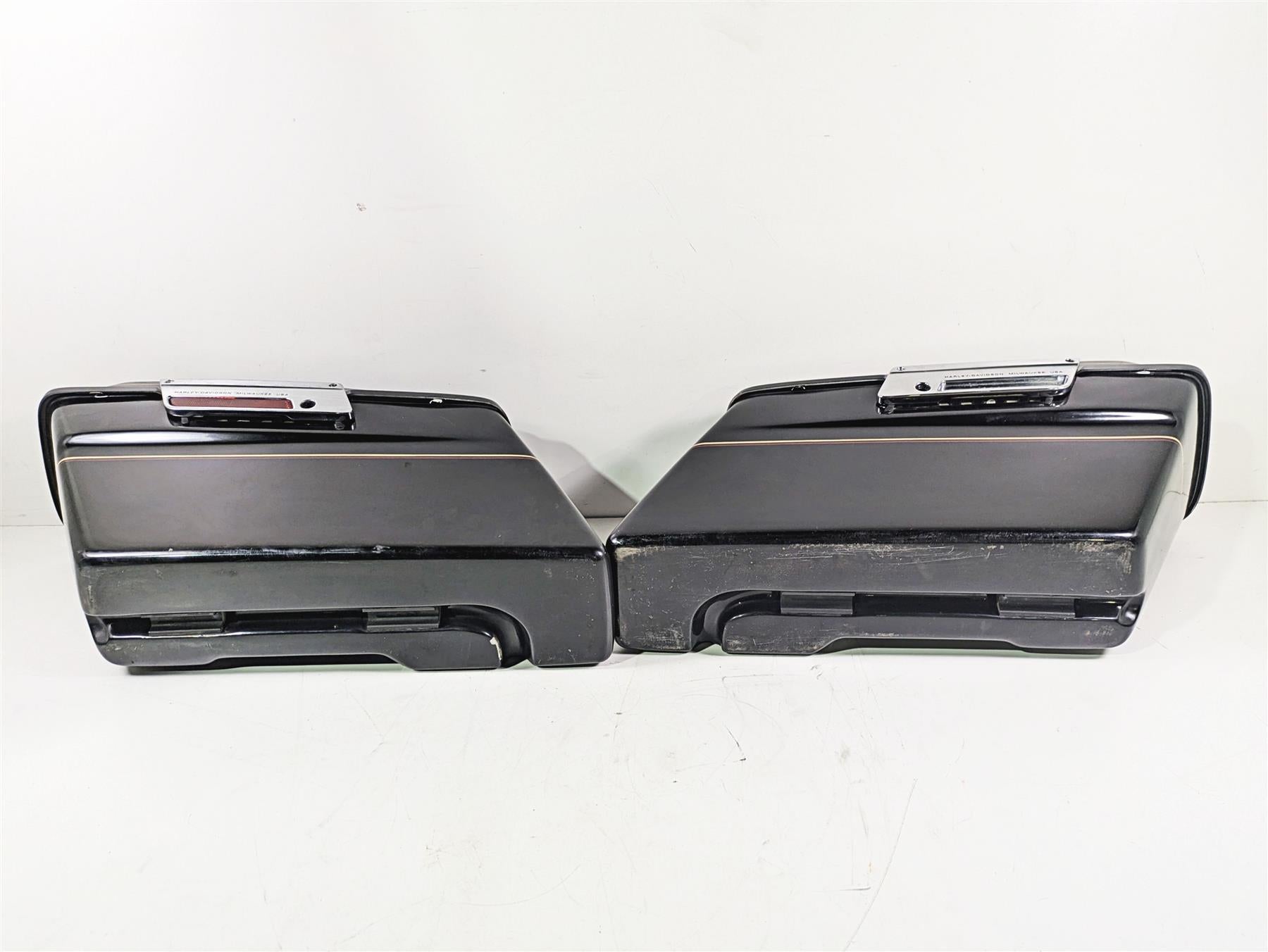 1996 Harley Touring FLHTCUI Electra Glide Saddlebag Saddle Bag Set 90753-93 {{ shop.shopifyCountryName }} - Mototech271