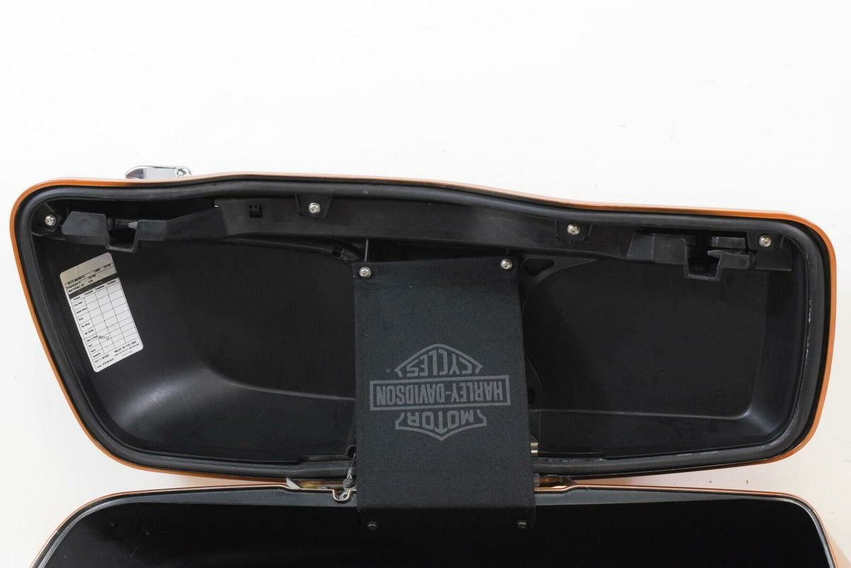 2014 Harley Touring FLHR Road King Right Saddlebag -Amber Whisky 90200412 {{ shop.shopifyCountryName }} - Mototech271