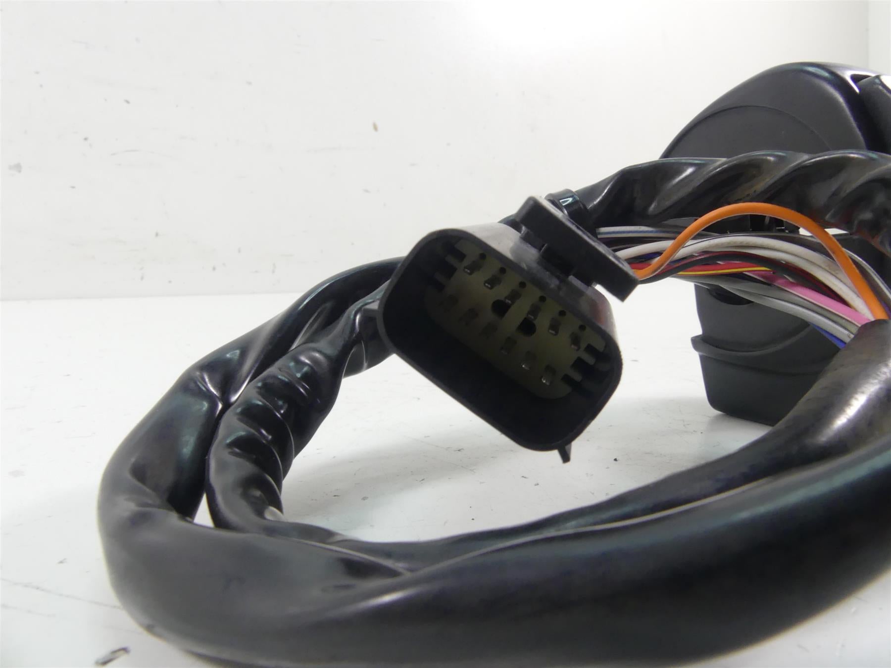 2013 Harley Touring FLHTK Electra Glide Right Hand Control Switch 71684-06A {{ shop.shopifyCountryName }} - Mototech271