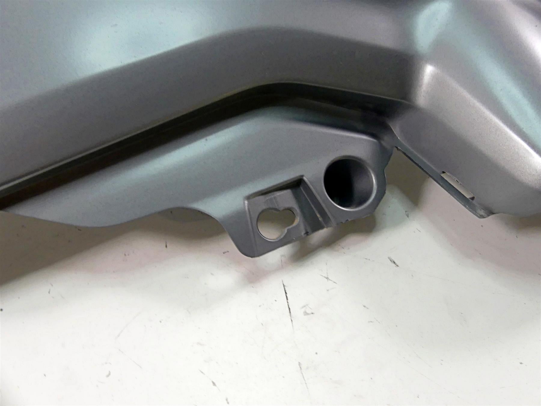2015 BMW R1200GS GSW K50 Right Tank Side Fairing Cover Cowl 46638533580 {{ shop.shopifyCountryName }} - Mototech271