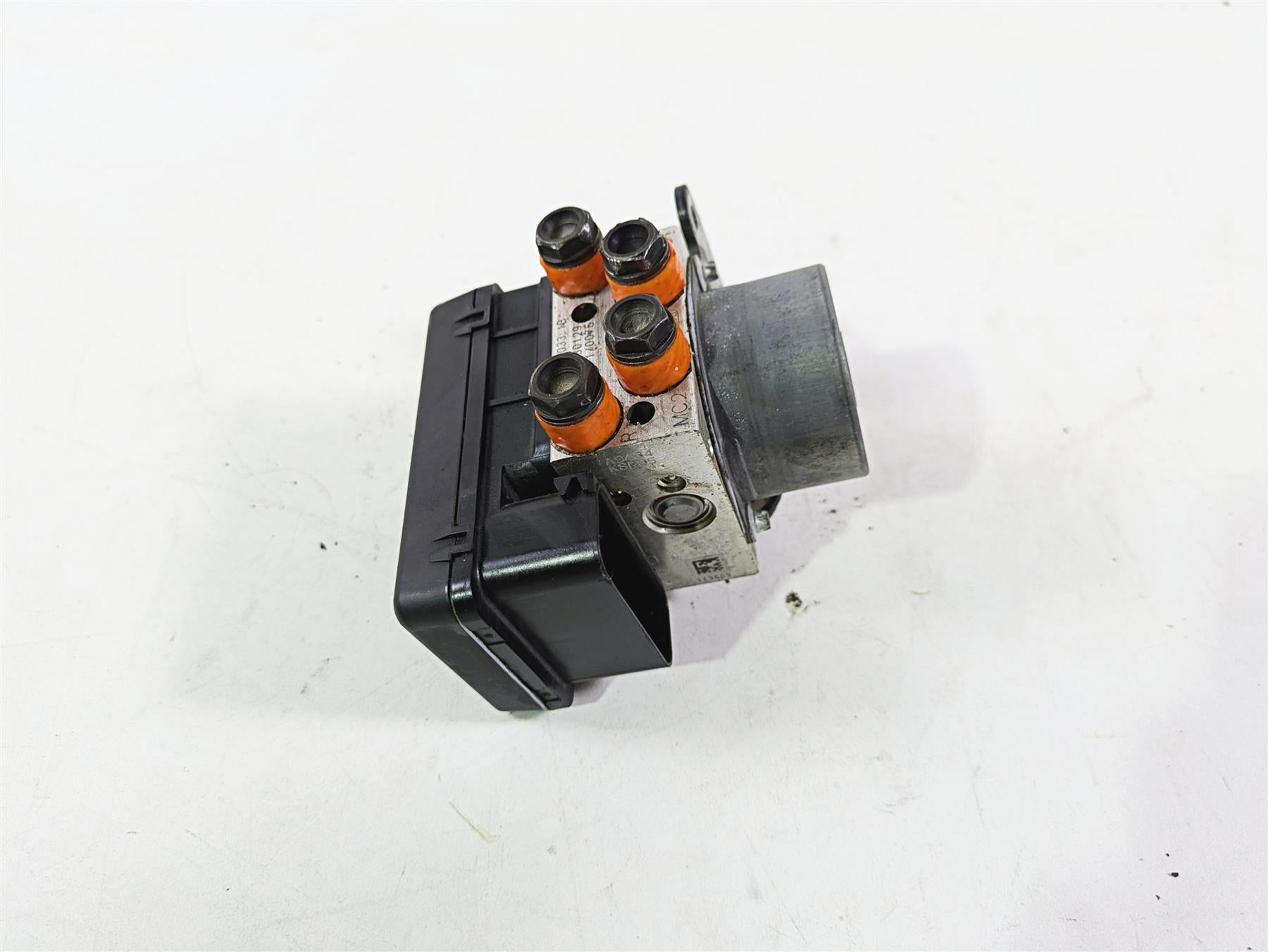 2013 Ducati Hyperstrada 821 Abs Brake Pump Module Unit 54240401A {{ shop.shopifyCountryName }} - Mototech271