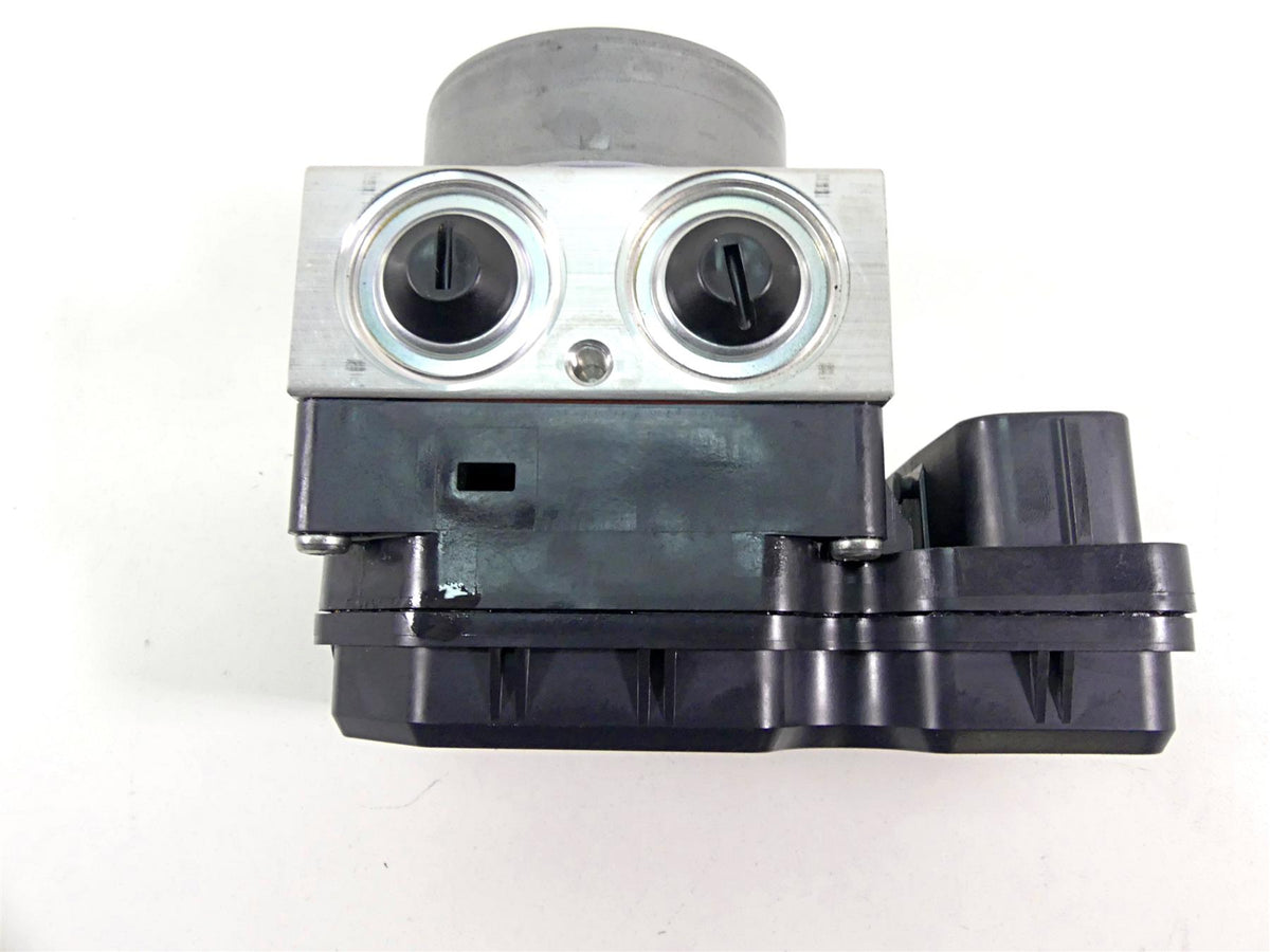 2012 Yamaha VMX17 VMAX 1700 Abs Brake Pump Module Unit 2S3-85930-19-00 {{ shop.shopifyCountryName }} - Mototech271