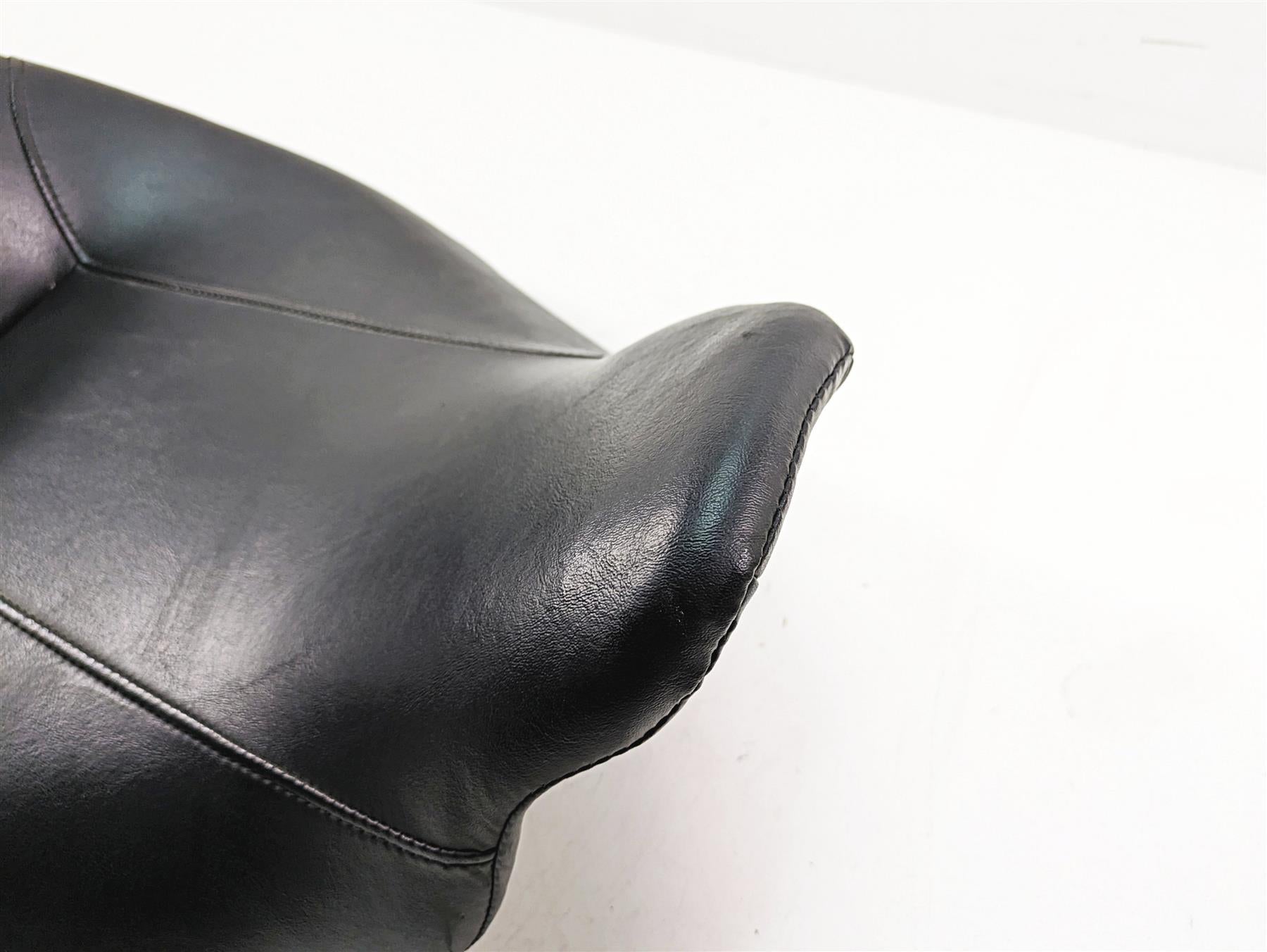 2019 Harley Touring FLHX Street Glide Seat Saddle Low 52320-11 {{ shop.shopifyCountryName }} - Mototech271
