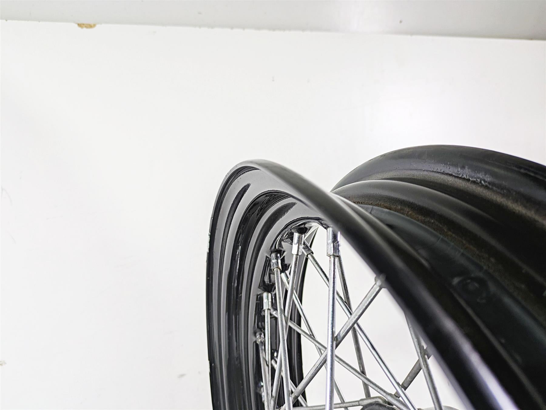 2009 Harley Touring FLHX Street Glide 16x3 Front Wheel Rim - Runout 44609-09 {{ shop.shopifyCountryName }} - Mototech271