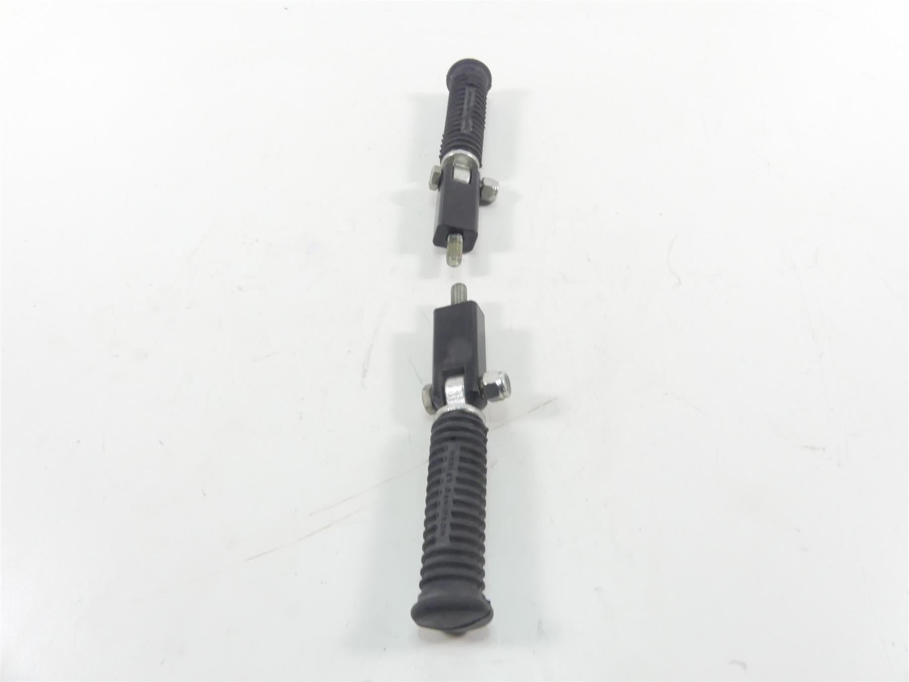 2003 Harley Sportster XL1200 C 100th Anniv Passenger Foot Peg Set 50615-83 {{ shop.shopifyCountryName }} - Mototech271
