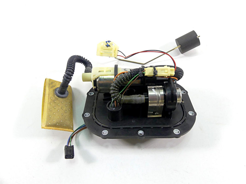 2011 Victory Cross Country Fuel Gas Petrol Pump - Tested 2521020 {{ shop.shopifyCountryName }} - Mototech271