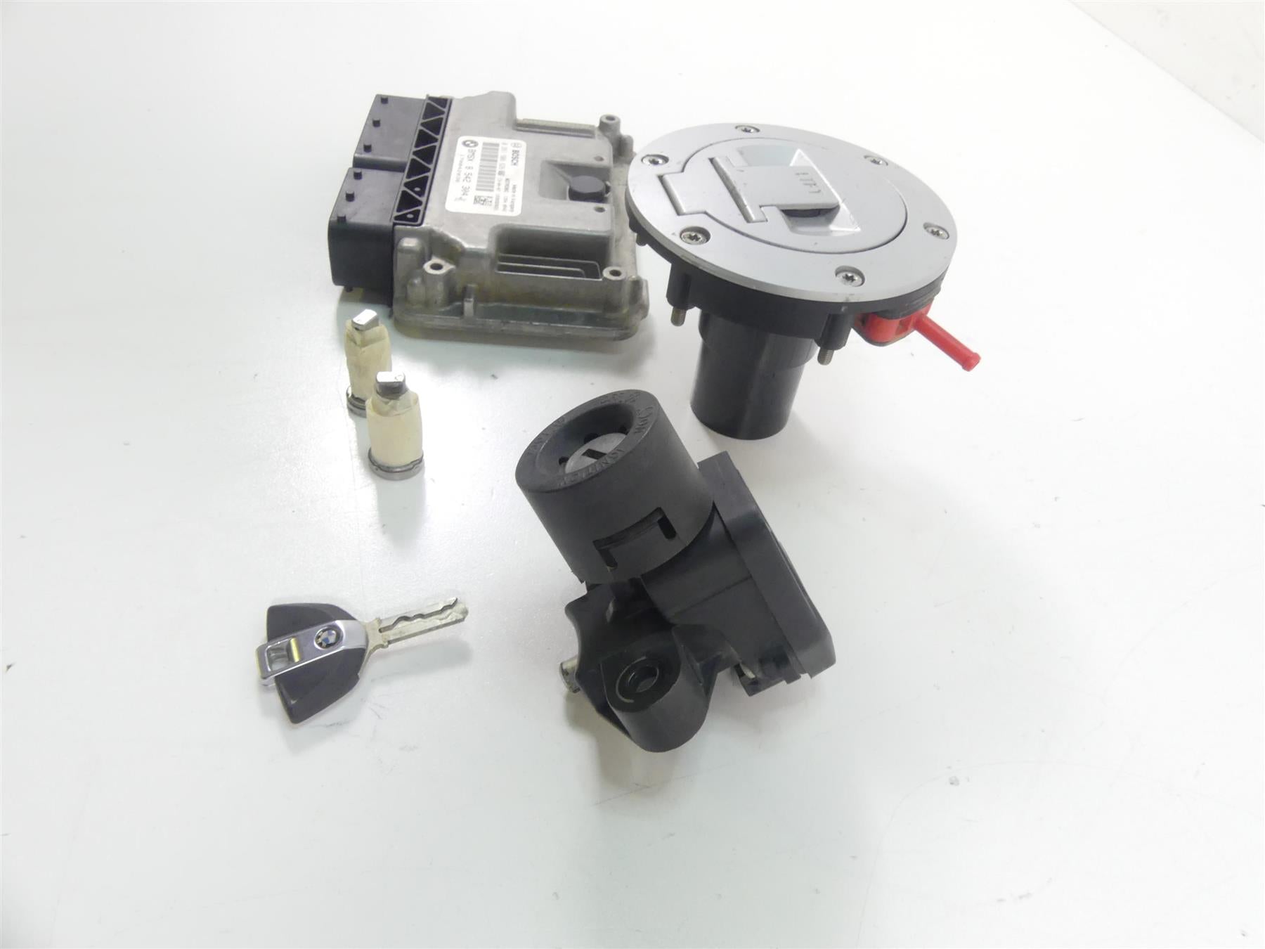 2013 BMW R1200GS GSW K50 Cdi Ecm Ecu Ignition Switch Key Lock Set 8542304 {{ shop.shopifyCountryName }} - Mototech271