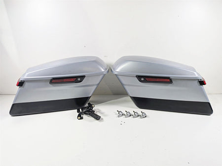 2020 Harley Touring FLTRK Road Glide Left Right Saddlebag Set 90200412 90200414 {{ shop.shopifyCountryName }} - Mototech271