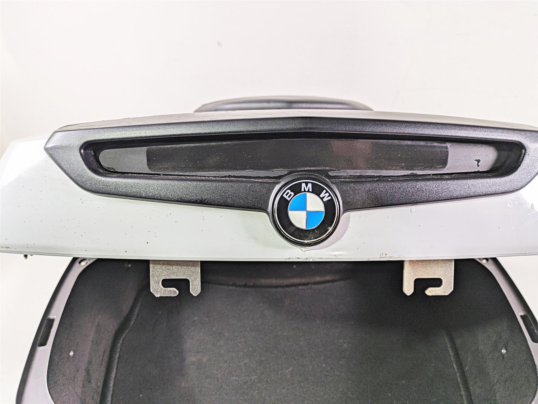 2015 BMW K1600 GT K48 Rear Top Case Trunk Luggage Box 46547729452 {{ shop.shopifyCountryName }} - Mototech271