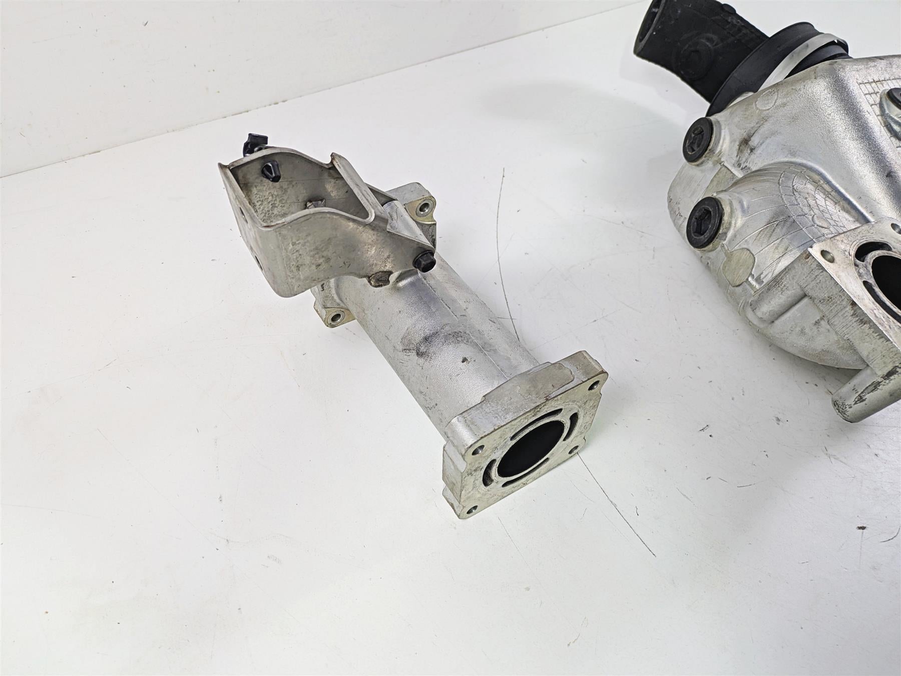 2004 Honda Aquatrax R-12X Exhaust Manifold Chamber 18310-HW3-671 {{ shop.shopifyCountryName }} - Mototech271