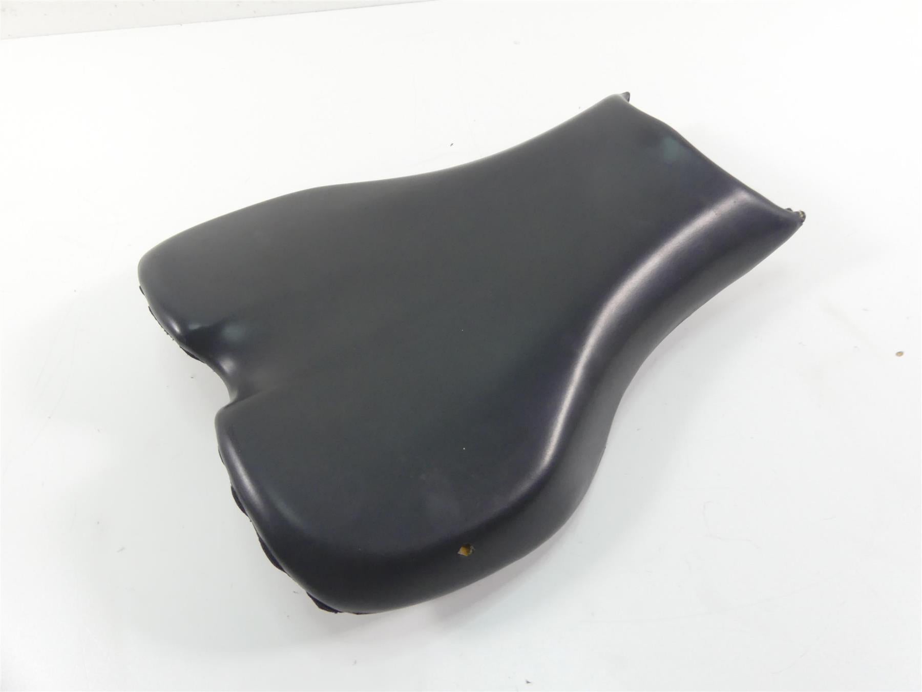 2006 Triumph Daytona 675 Front Rider Driver Seat Saddle T2306512 {{ shop.shopifyCountryName }} - Mototech271