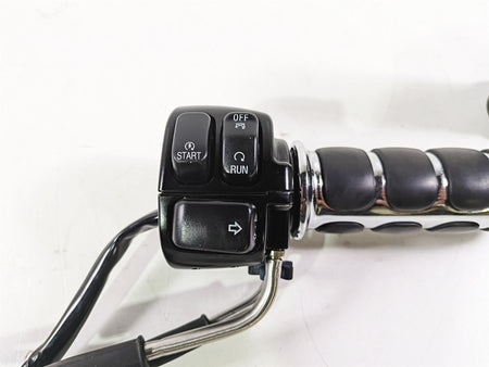 2006 Harley VRSCR Street V-Rod Right Hand Control Switch 71684-06A 71683-06A {{ shop.shopifyCountryName }} - Mototech271