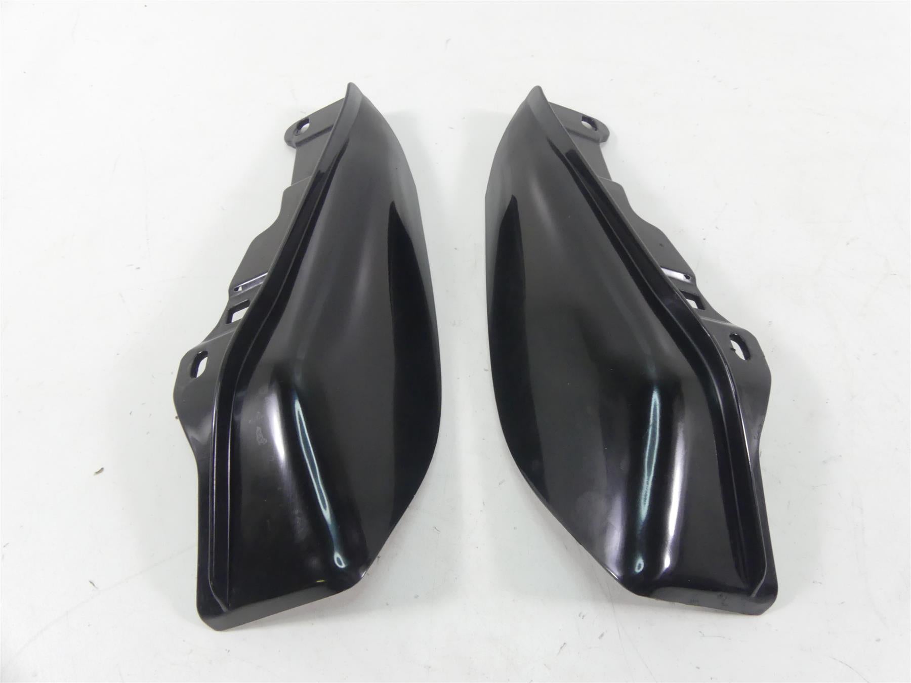 2014 Harley Touring FLHXS Street Glide Sp Side Cover & Wing Fairing Set 66048-09 {{ shop.shopifyCountryName }} - Mototech271